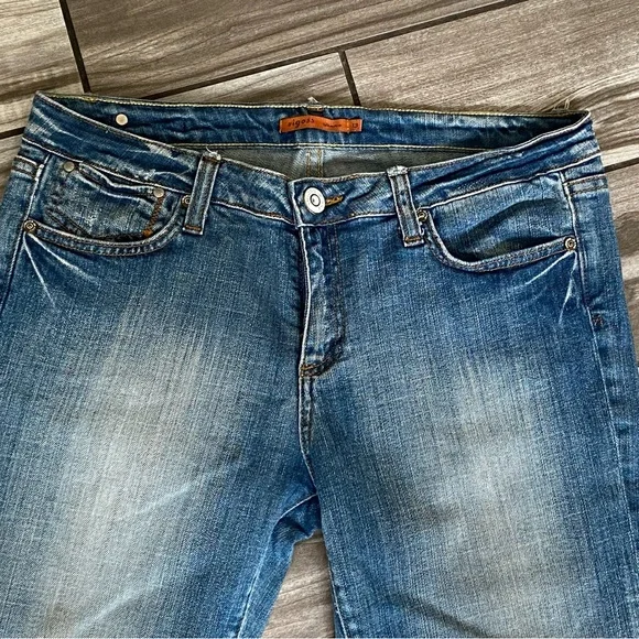 Vigoss Light Blue Flare Capri Jeans - Picture 2 of 5